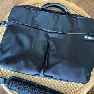 Incase 15in Laptop Case